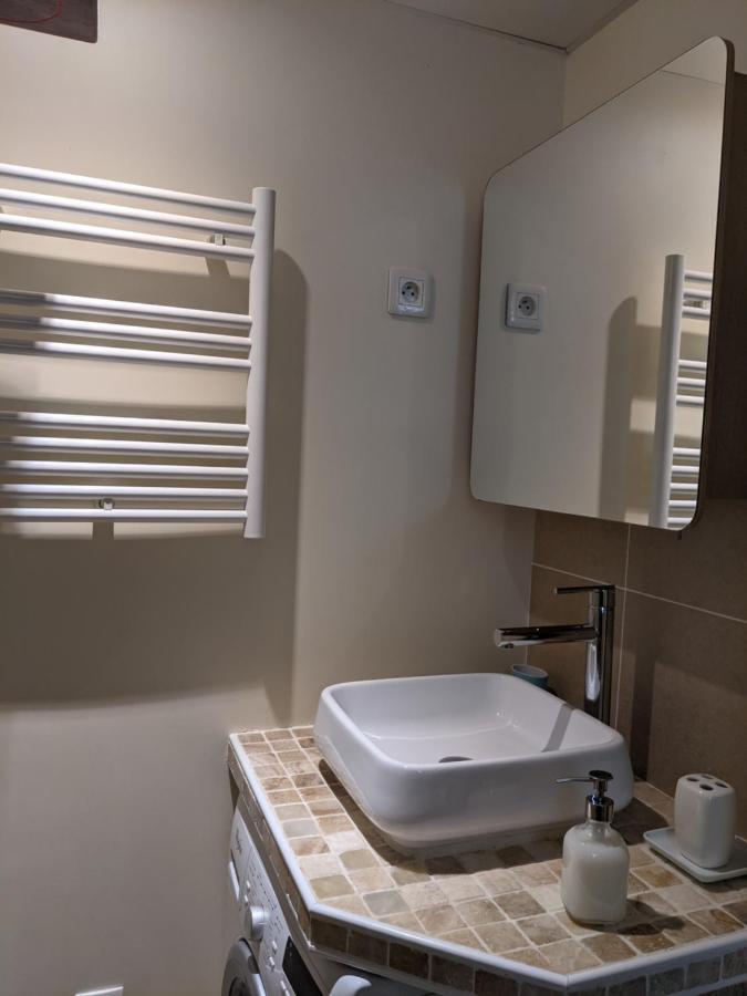 Private Acces To The All Flat. Charming Parisian. Zewnętrze zdjęcie